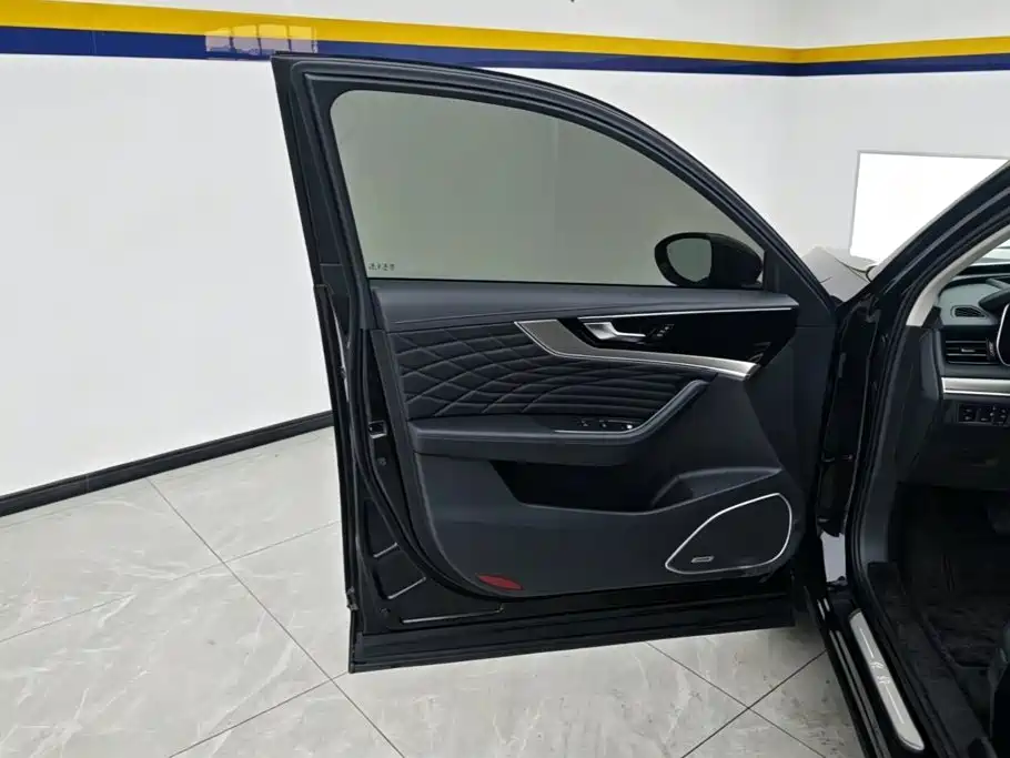 Hongqi Hongqi HS5 — миниатюра 7