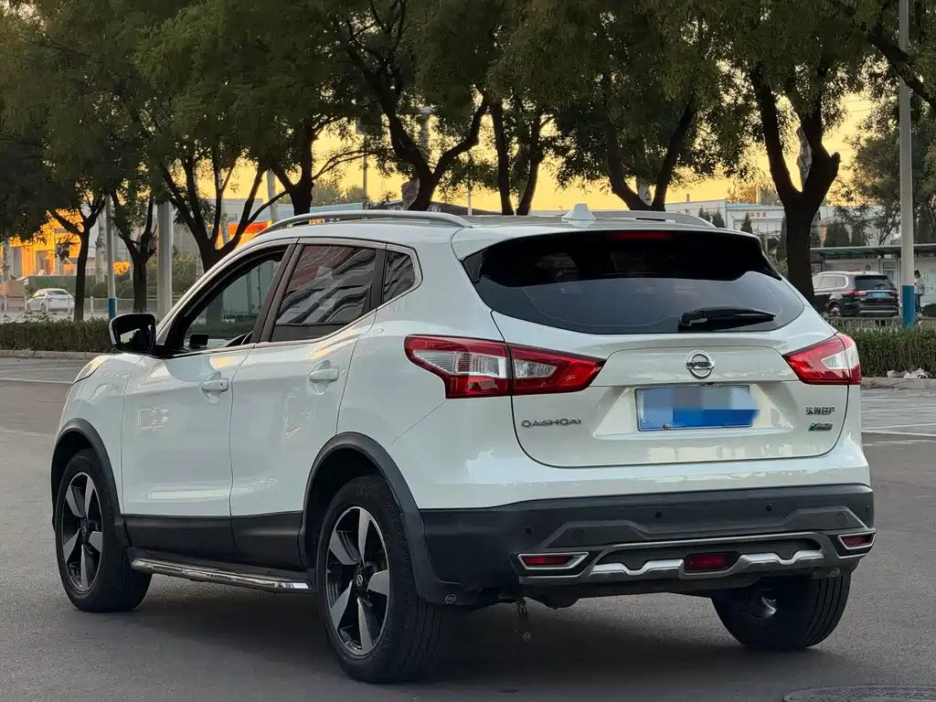 Nissan Qashqai — миниатюра 4