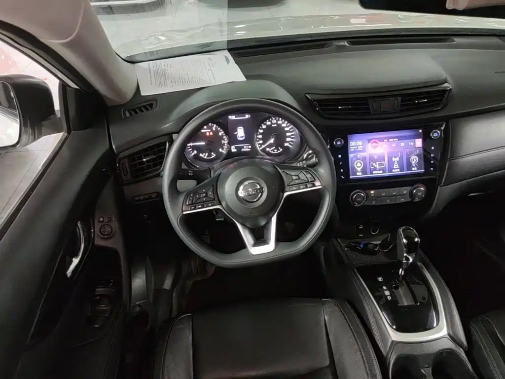 Nissan X-Trail — миниатюра 11