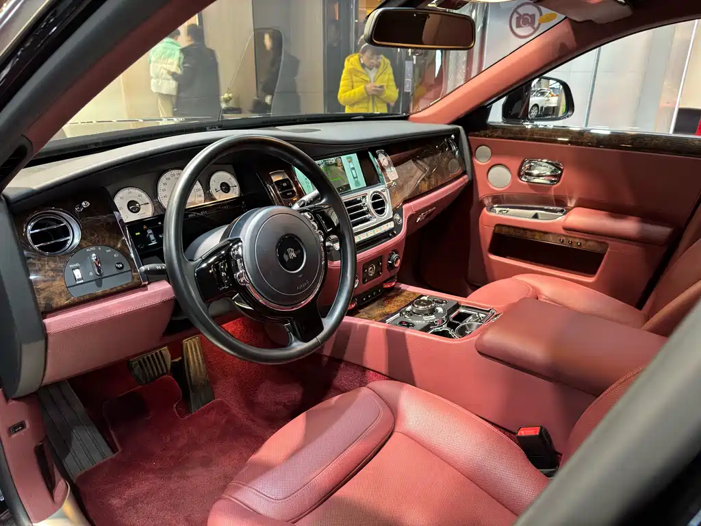 Rolls-Royce Ghost 2015 Series II Long Wheelbase