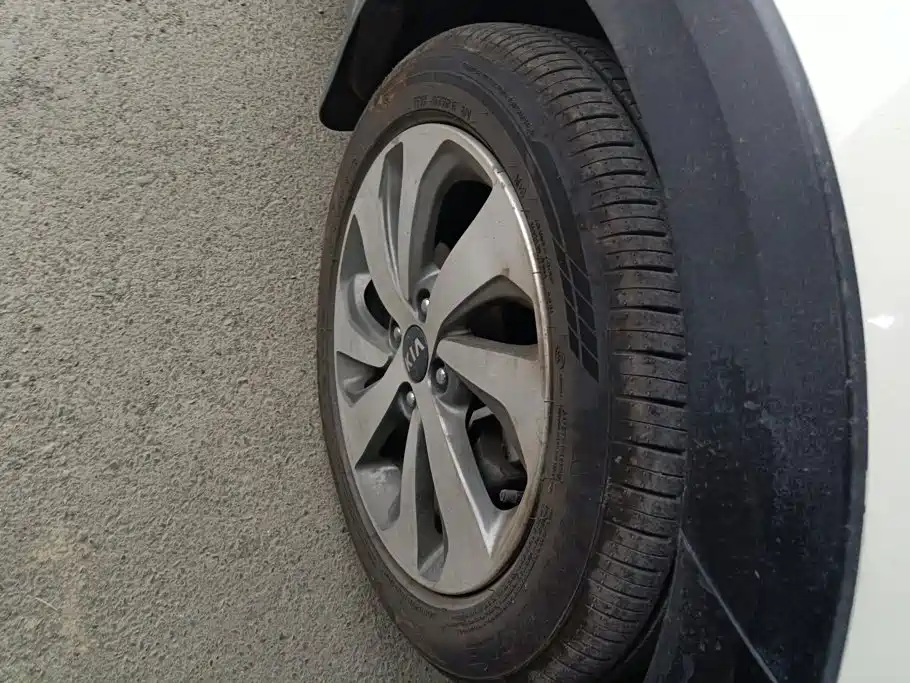 Kia KX Cross — миниатюра 6