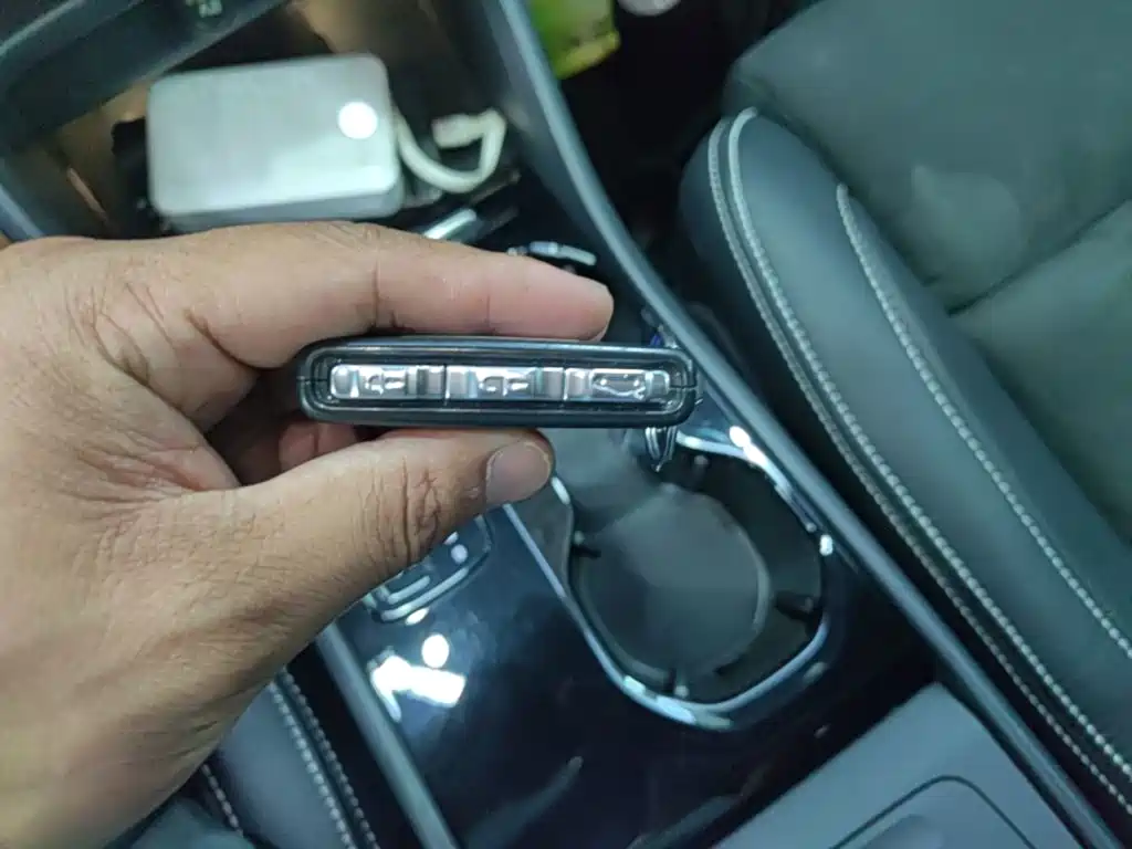Volvo XC40 NEV — миниатюра 9