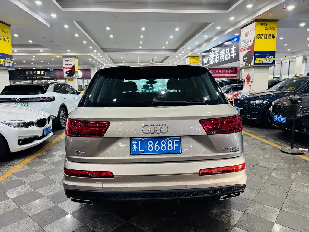 Audi Q7 — миниатюра 10