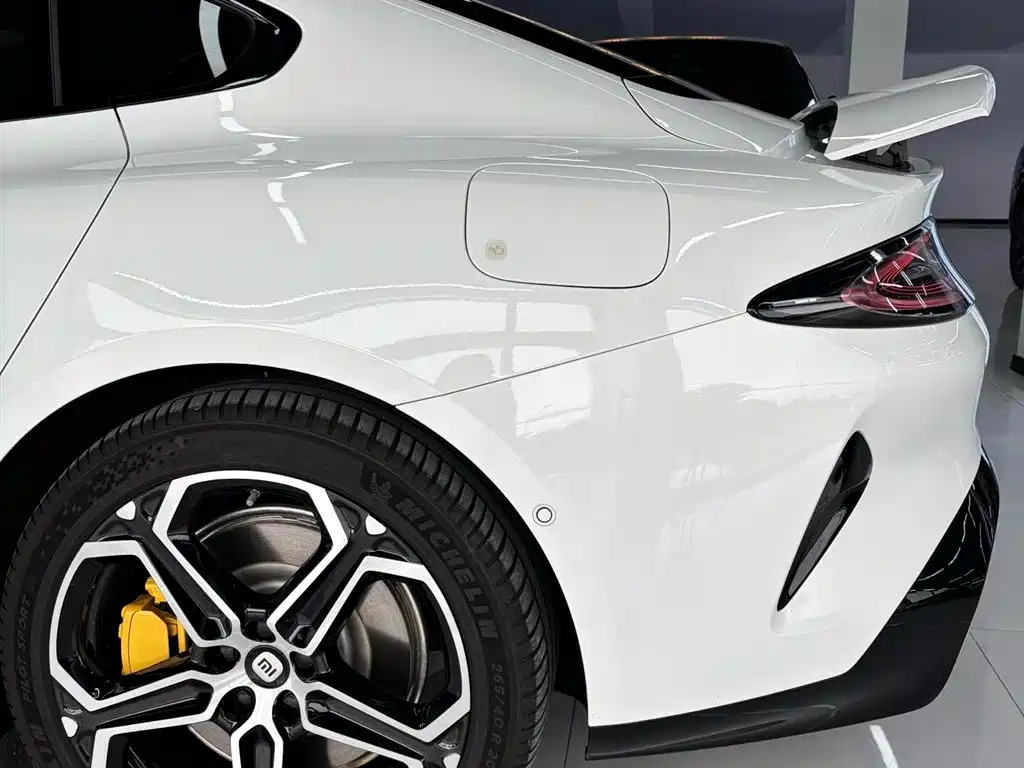 XIAOMI CAR XIAOMI SU7