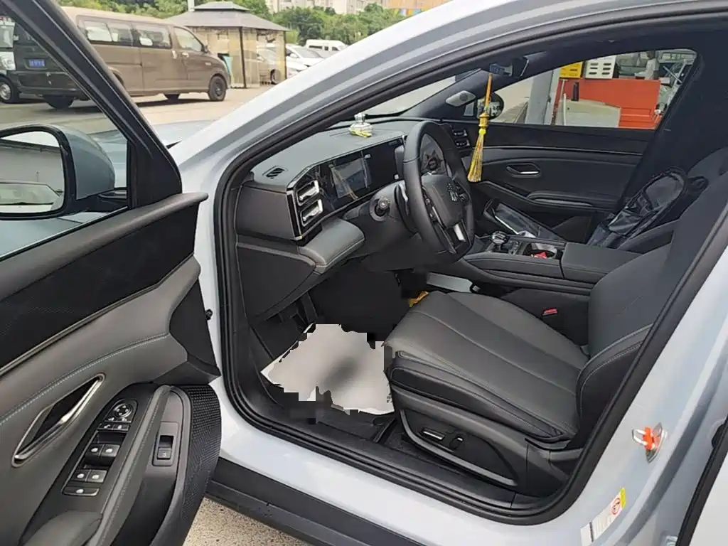 BYD Qin L — миниатюра 16