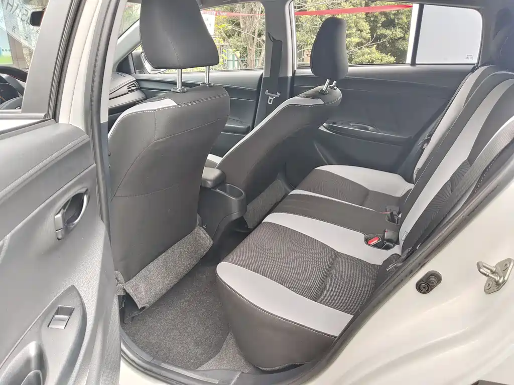 TOYOTA YARIS L ZHIXUAN