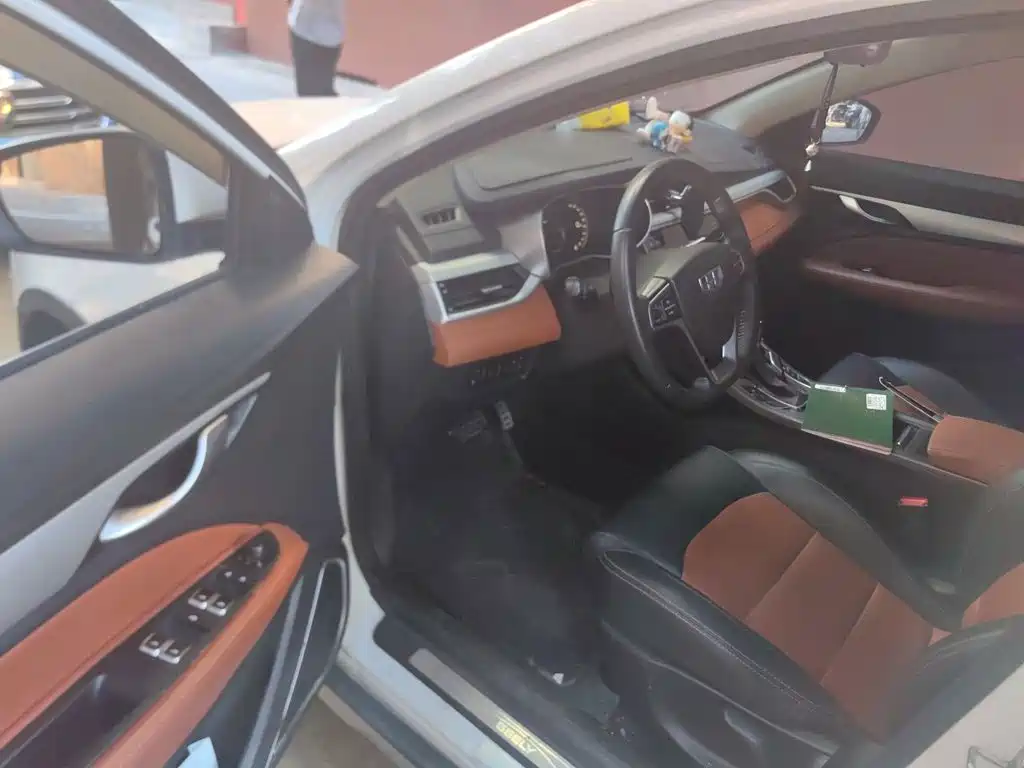 Geely Vision S1 — миниатюра 14