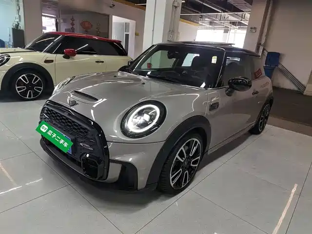 MINI  2021