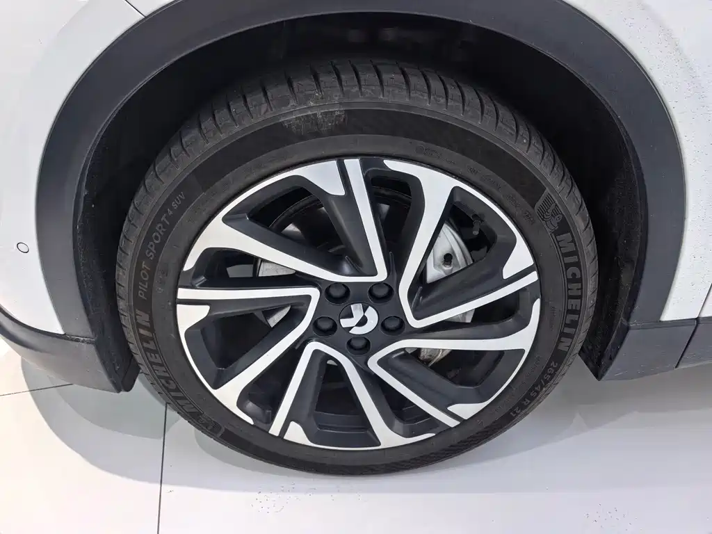 NIO EC6 — миниатюра 19