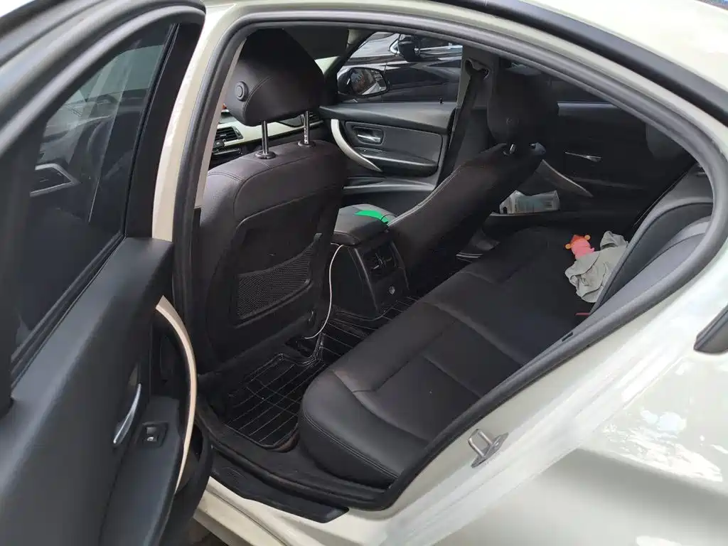 BMW 3 Series — миниатюра 18