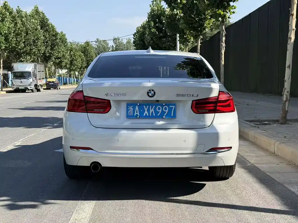 BMW 3 Series — миниатюра 5