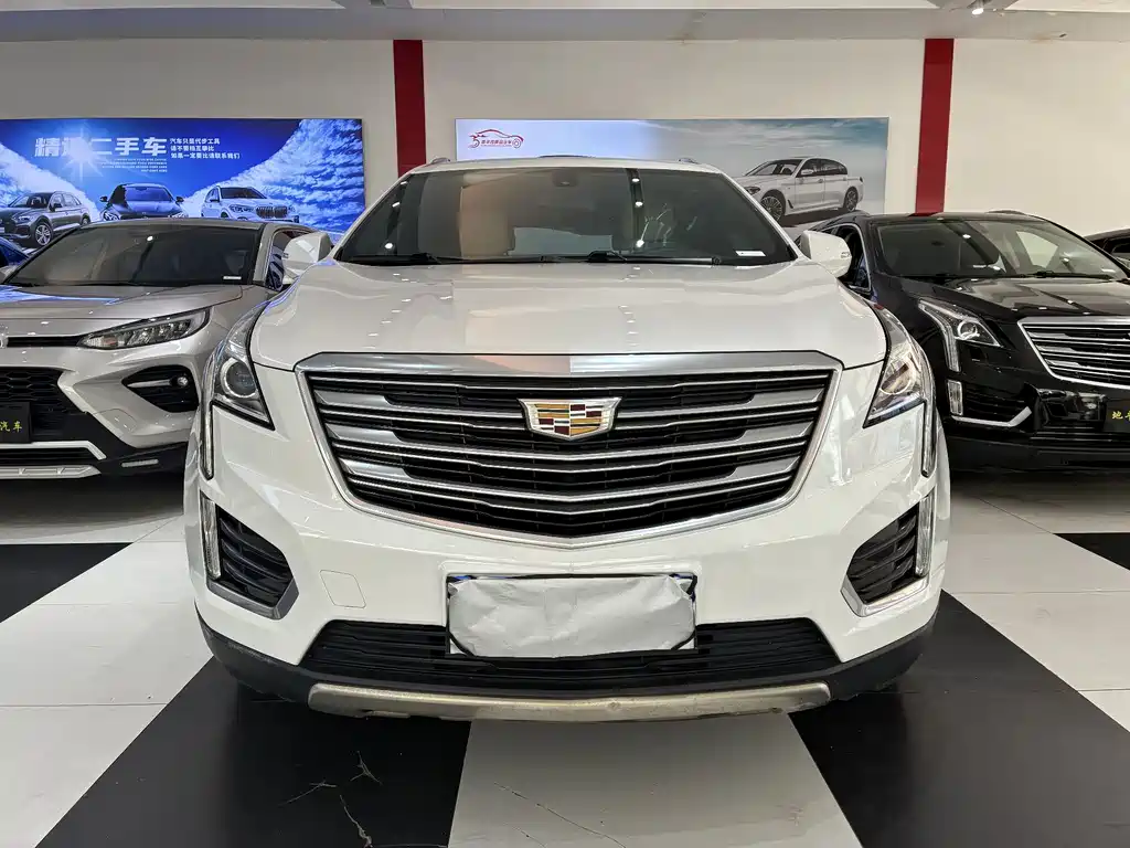 CADILLAC XT5