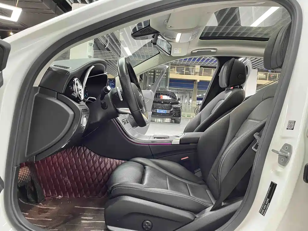 Mercedes-Benz C-Class — миниатюра 9