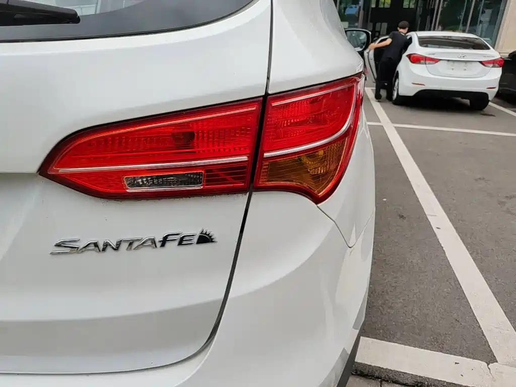 Hyundai Santa Fe — миниатюра 8
