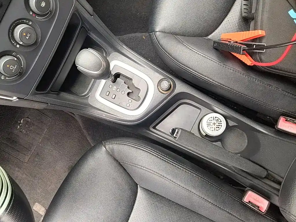 Peugeot 308 — миниатюра 14