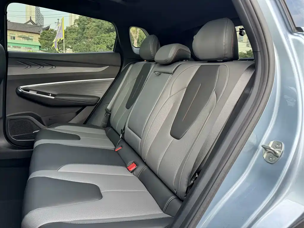 GEELY AUTOMOBILE BOYUE