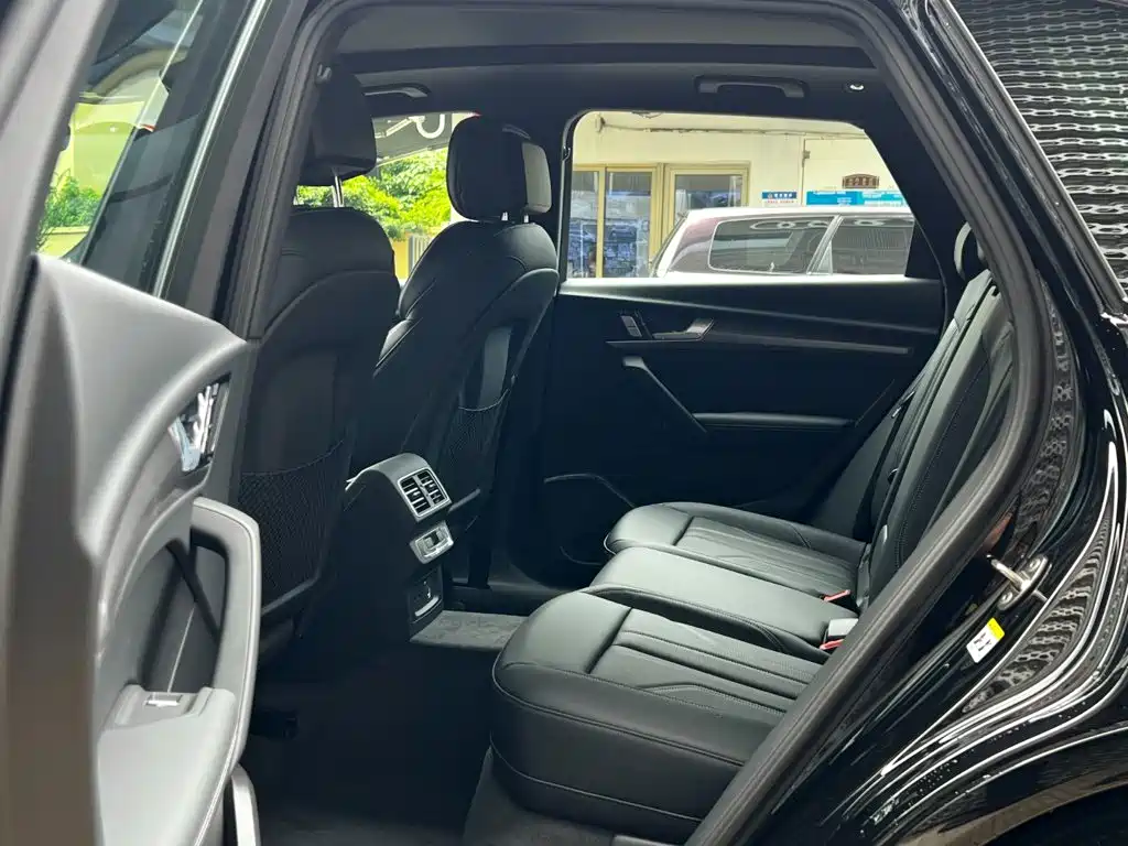 Audi Q5L — миниатюра 19