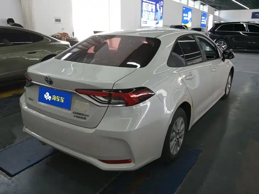 Toyota Corolla — миниатюра 3