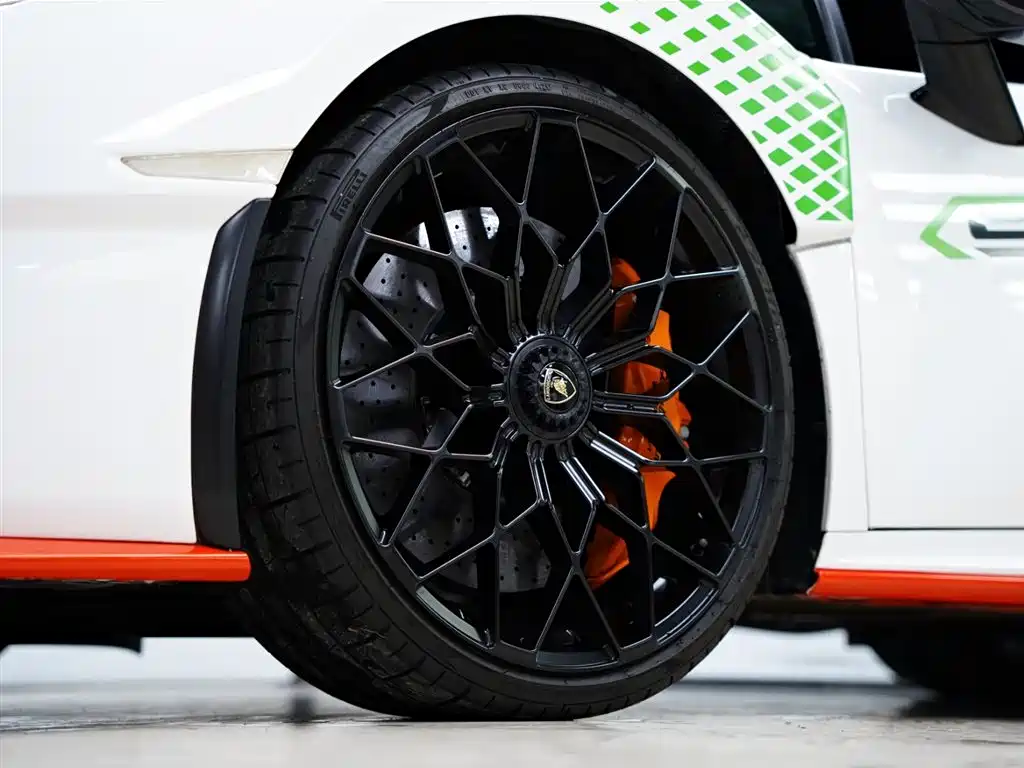 LAMBORGHINI HURACÁN