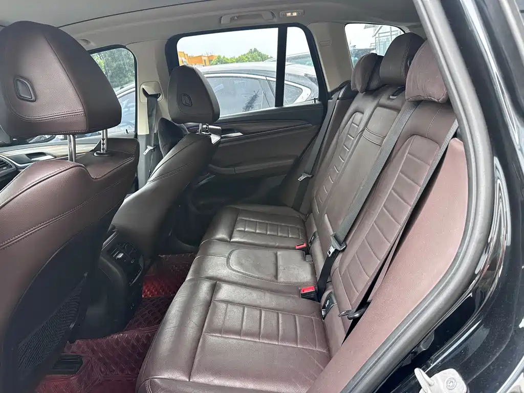 BMW X3 — миниатюра 8