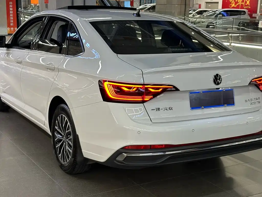 Volkswagen Sagitar — миниатюра 9