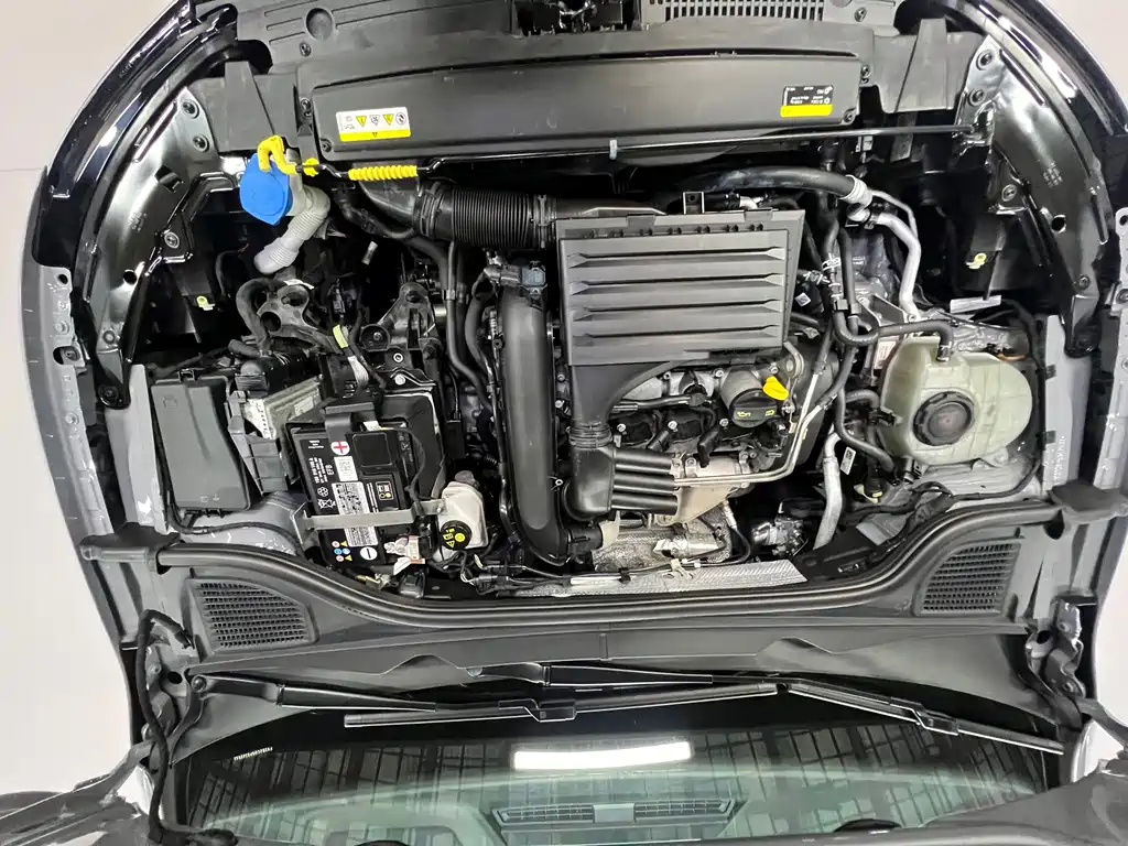 Volkswagen Golf — миниатюра 26