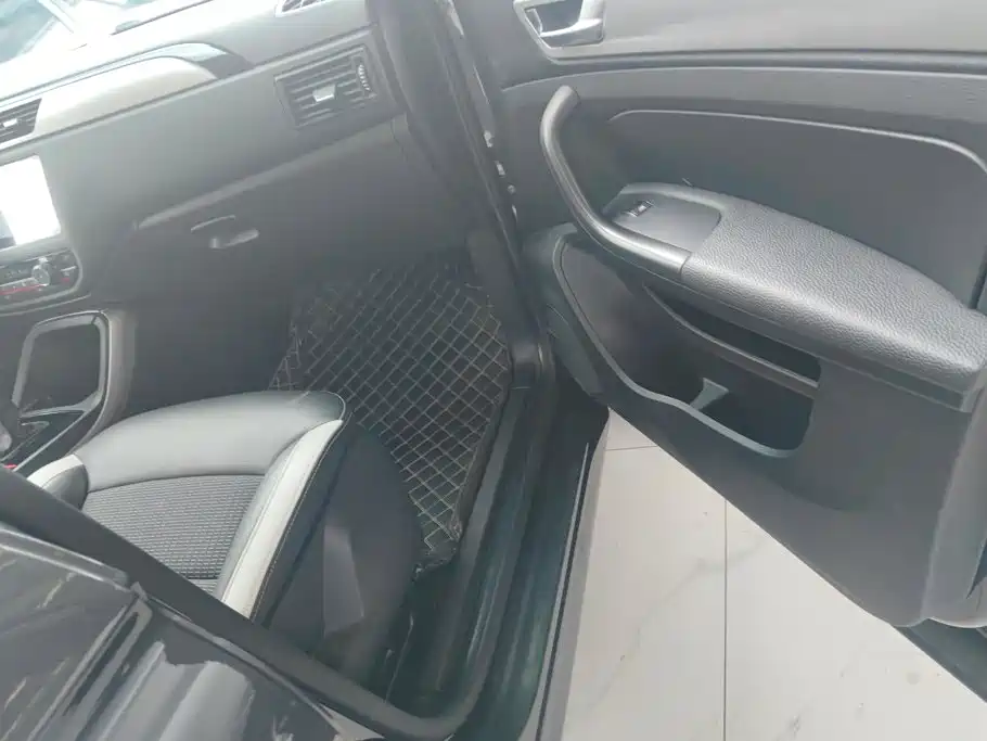 Qoros Qoros 5 — миниатюра 7