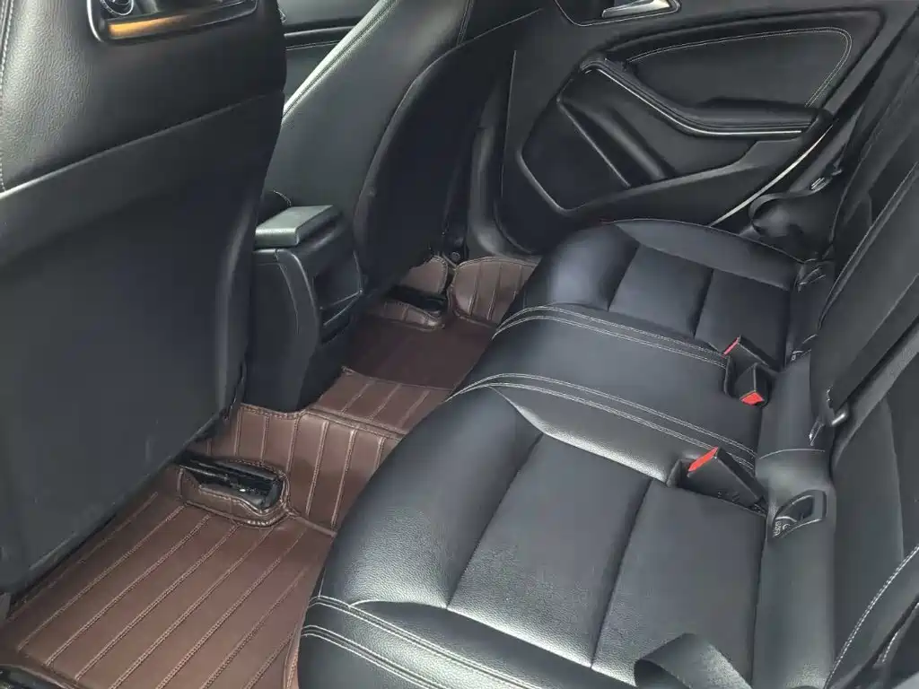 Mercedes-Benz CLA (Import) — миниатюра 6