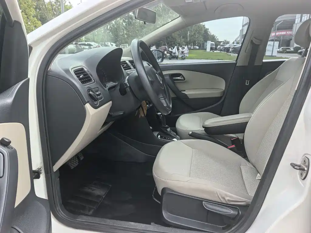 Volkswagen Polo — миниатюра 3