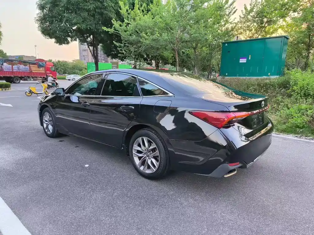 Toyota Avalon — миниатюра 4