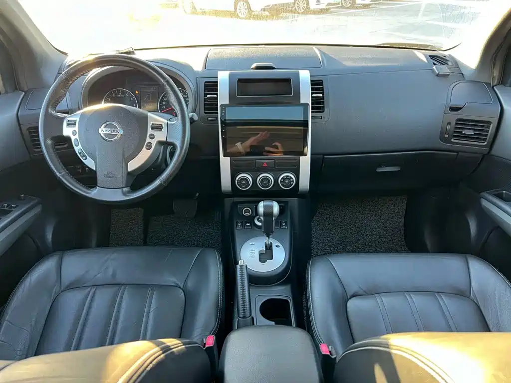 Nissan X-Trail — миниатюра 12