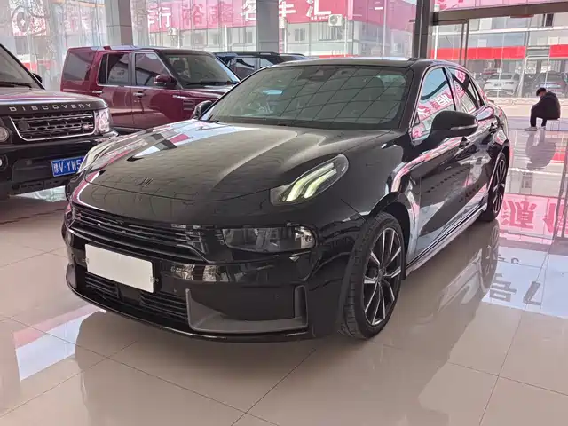 2021 Lynk & Co 03