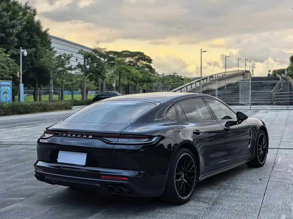 Porsche Panamera — миниатюра 5