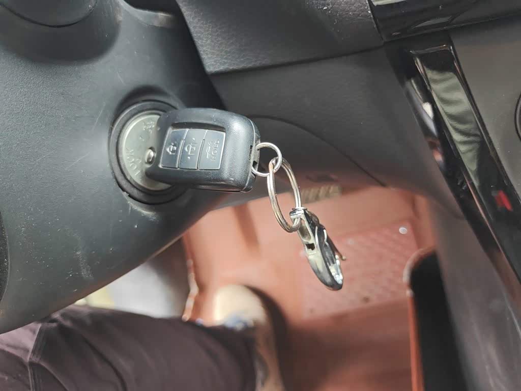 Nissan Sylphy 1.6 л 2022 г. Белый, пробег 14600 км