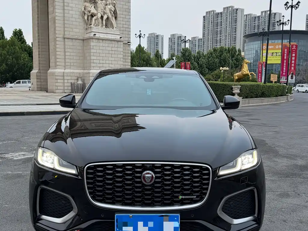 Jaguar F-Pace 2021 250PS R-Dynamic SE