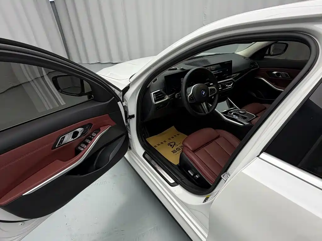 BMW i3 — миниатюра 7