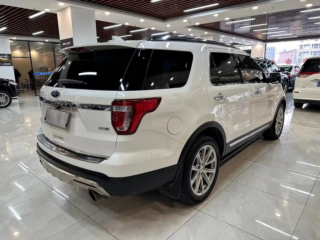 FORD EXPLORER