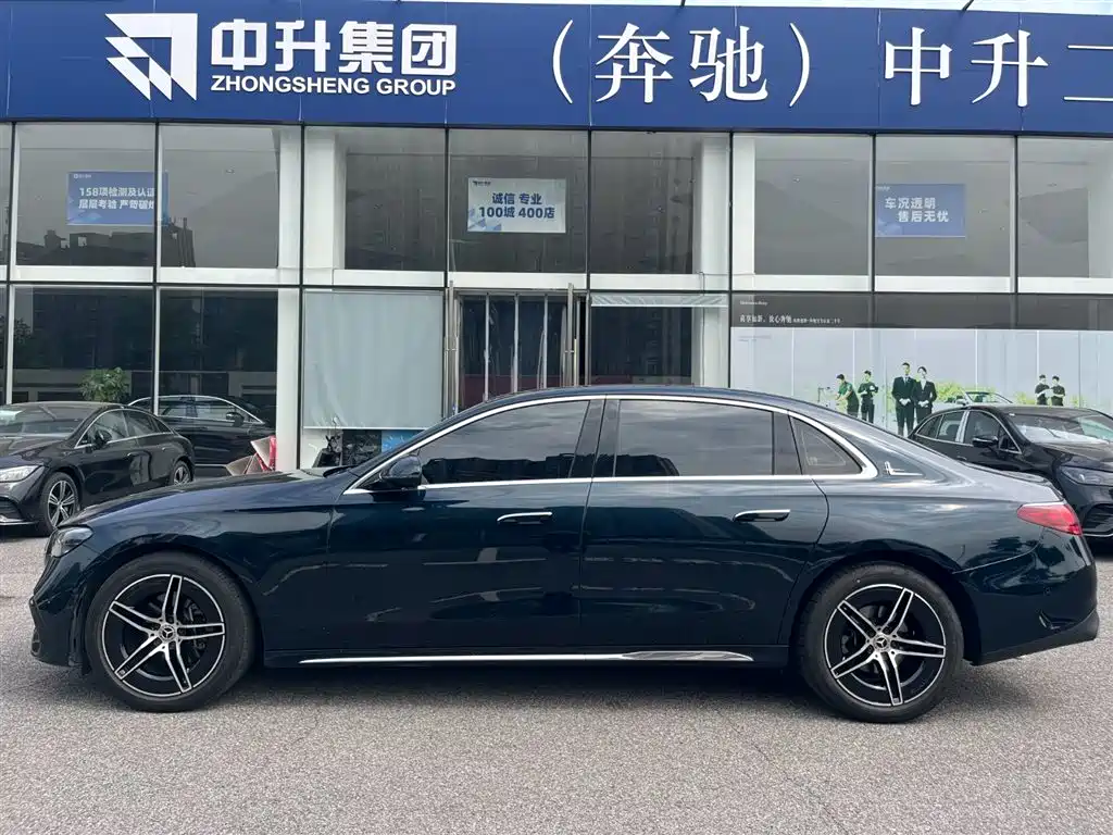Mercedes-Benz E-Class — миниатюра 7