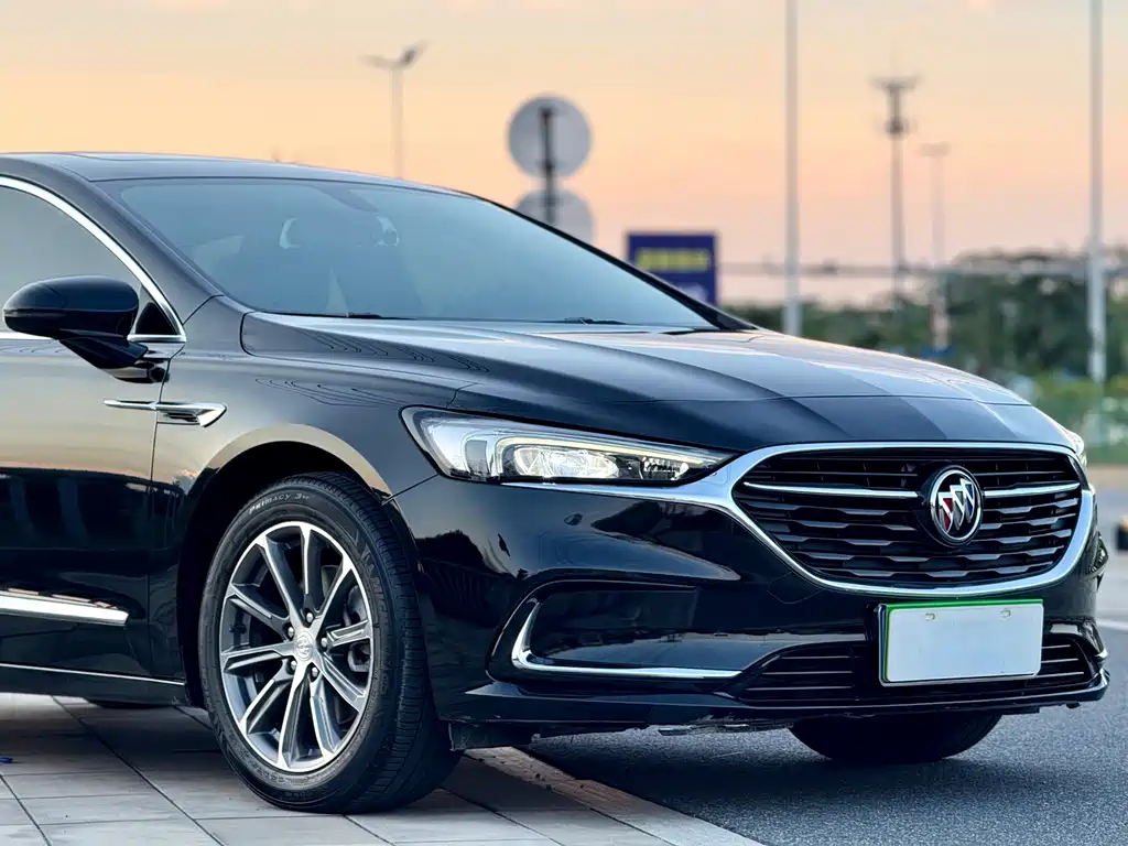 Buick LaCrosse — миниатюра 8
