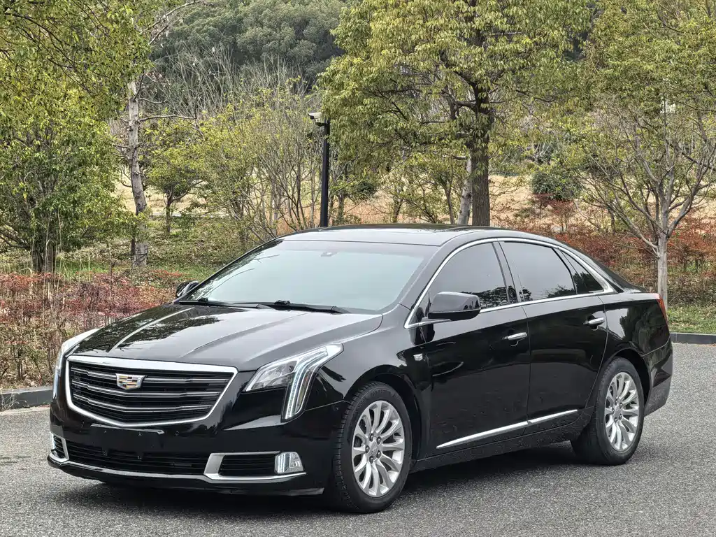 CADILLAC XTS