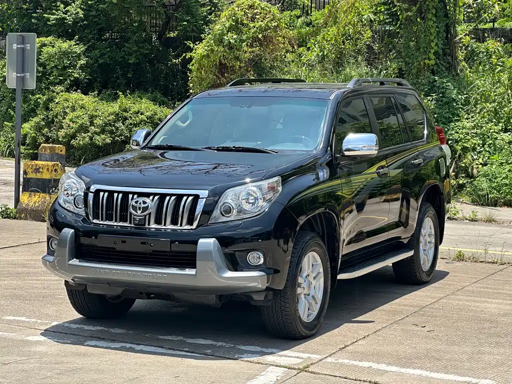 Toyota Land Cruiser Prado 2010 4.0L AT VX NAVI