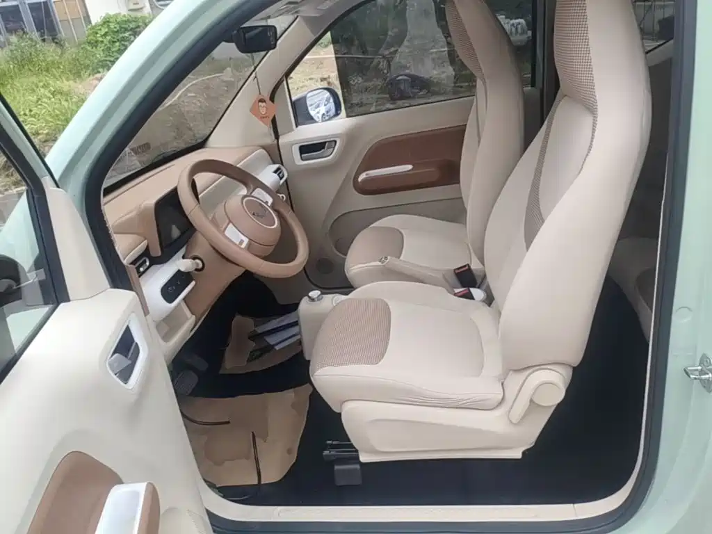 Wuling MINIEV — миниатюра 15