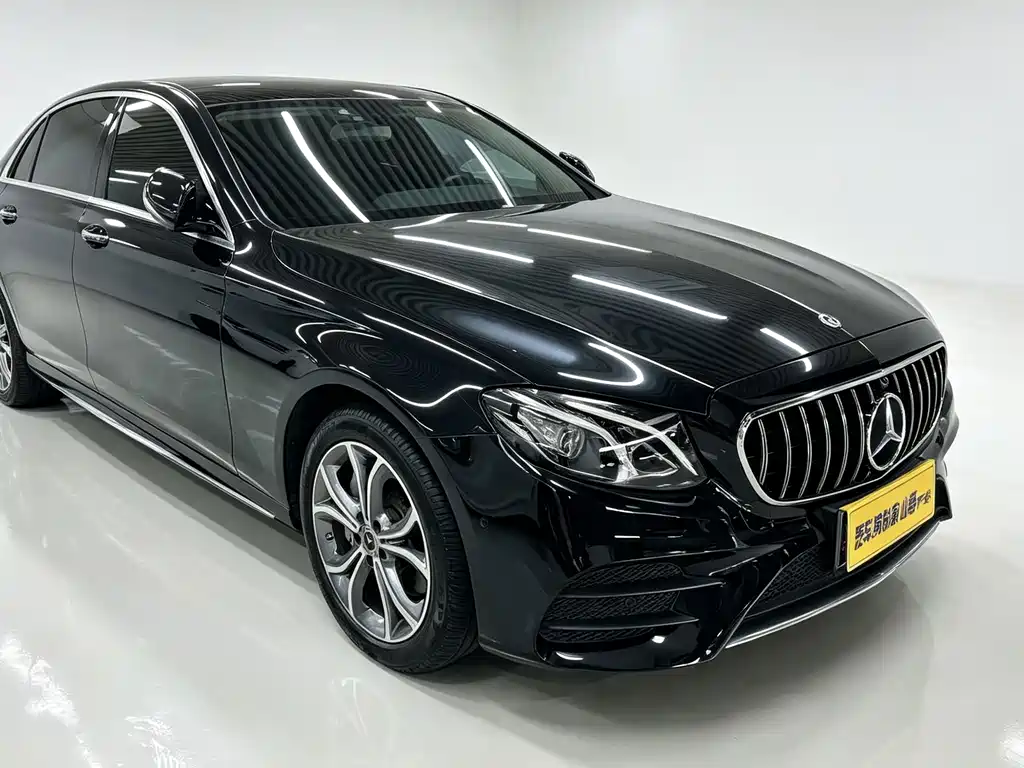 Mercedes-Benz E-Class — миниатюра 3