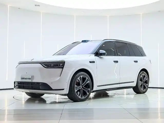 AITO ASK THE WORLD M8 2025