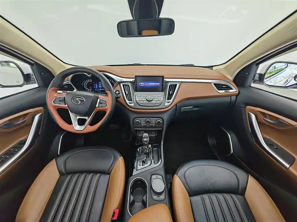 Soueast DX7 2015 1.5T AT Luxury