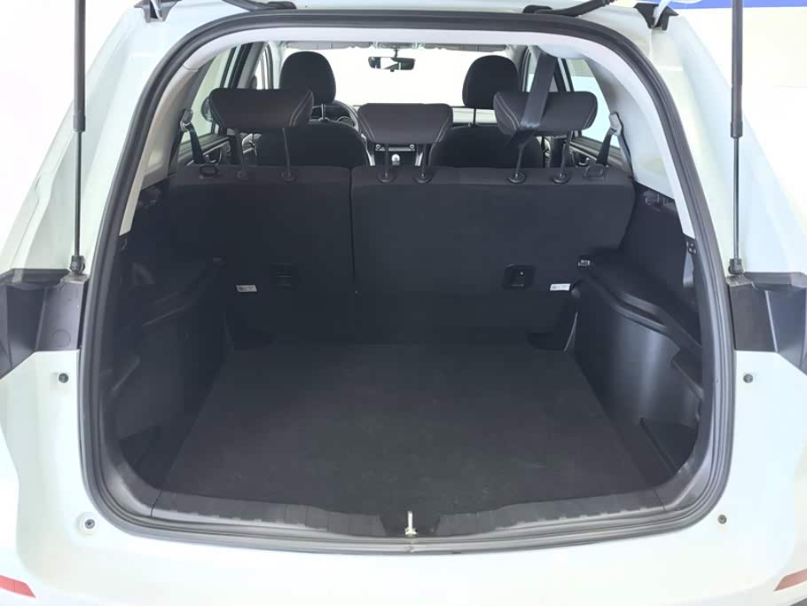 Haval Haval M6 1.5 л 2022 г. Белый, пробег 27200 км