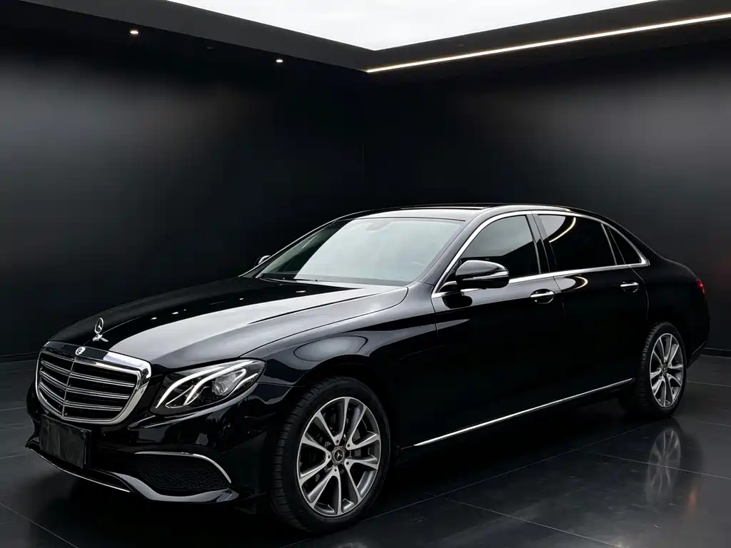 Mercedes-Benz E-Class — миниатюра 2