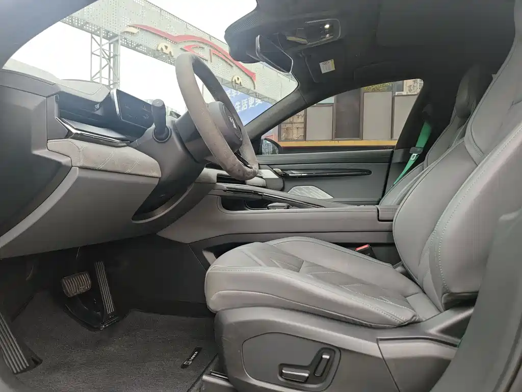 ZEEKR EXTREME KRYPTON 001