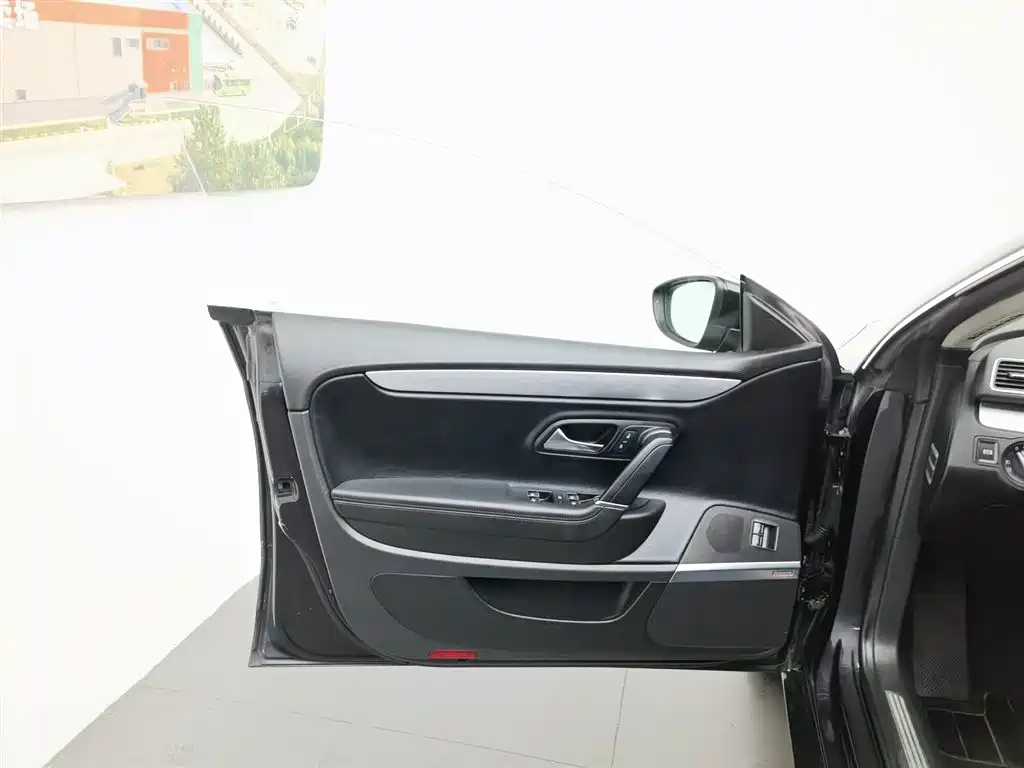 Volkswagen FAW - Passat CC CC 2011 2.0TSI
