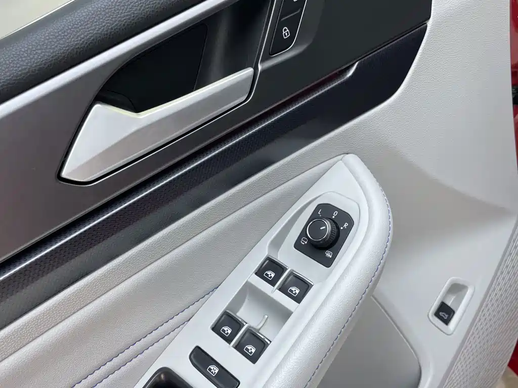 Volkswagen Lamando — миниатюра 12